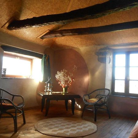 Chambre D'Hotes Des Monts Saint-Izaire Eksteriør bilde